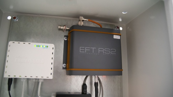GNSS-приемник EFT RS2